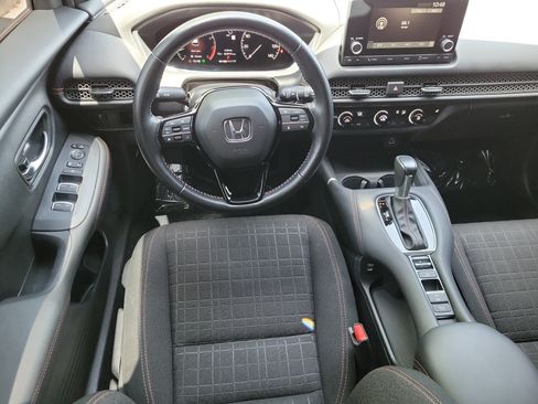 Used 2025 Honda HR-V Sport image 7