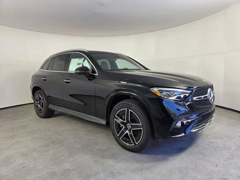 New 2026 Mercedes-Benz GLC 300 image 1