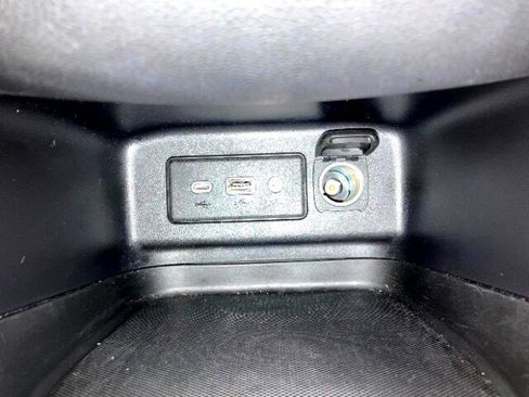 Used 2019 Chevrolet Equinox LT image 25