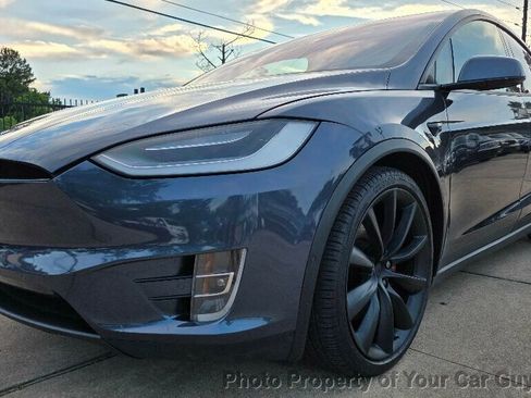 Used 2020 Tesla Model X AWD/4WD image 2