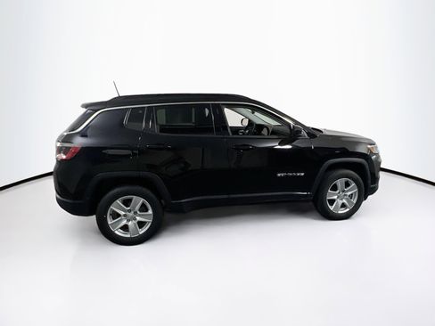 Used 2022 Jeep Compass Latitude AWD/4WD image 4