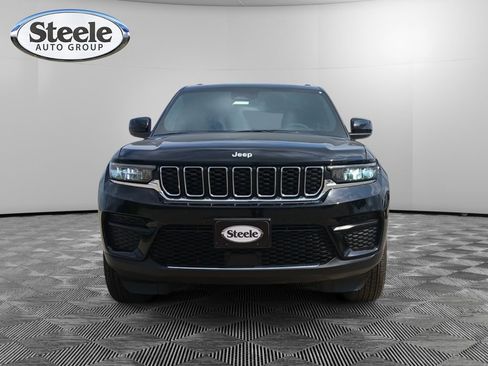 New 2024 Jeep Grand Cherokee Laredo X image 8