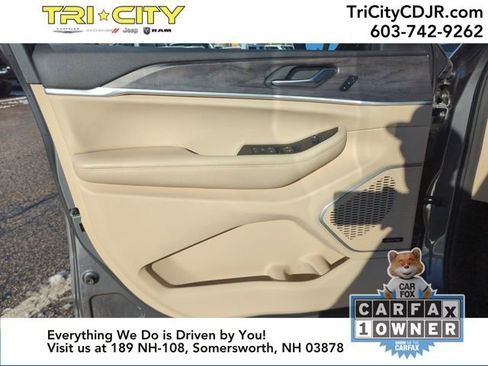 Used 2021 Jeep Grand Cherokee L Limited image 16