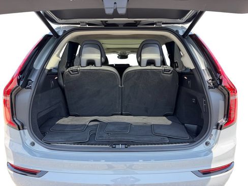 Certified 2026 Volvo XC90 B6 Ultra w/ Lounge Package AWD/4WD image 11