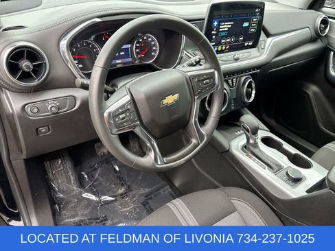 Certified 2024 Chevrolet Blazer LT w/ Convenience Package FWD image 10