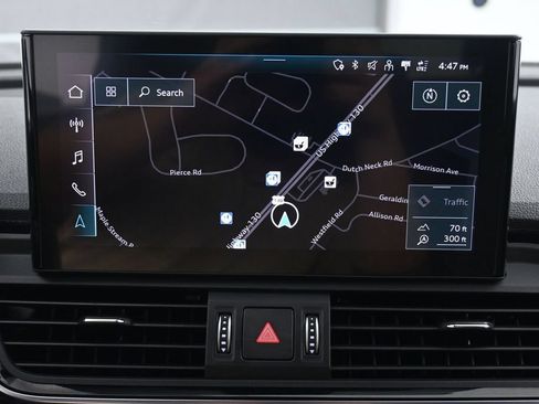 Used 2021 Audi Q5 e Premium Plus w/ Premium Plus Package AWD/4WD image 29