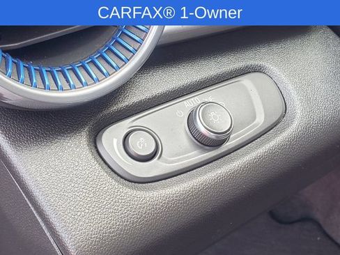 Used 2025 Chevrolet Trax LT FWD image 10