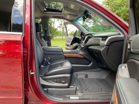 Used 2019 Chevrolet Tahoe Premier AWD/4WD image 18