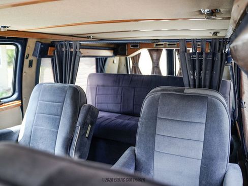 Used 1988 Chevrolet G20 RWD image 54