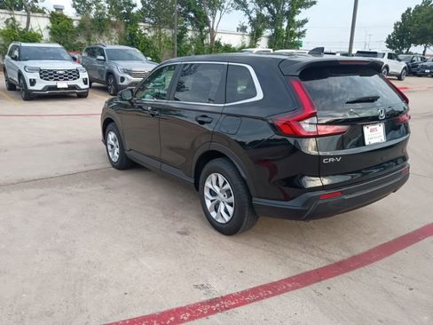 Used 2025 Honda CR-V LX image 8