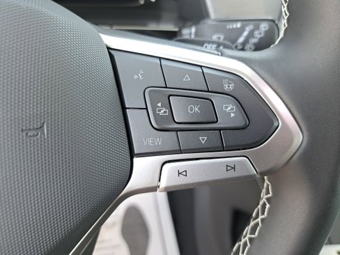 New 2026 Volkswagen Atlas Cross Sport SE image 18