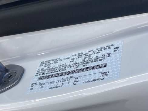 Used 2024 Lincoln Corsair FWD w/ Rear Removable Package Tray image 32