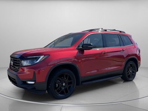 Used 2025 Honda Passport Black Edition image 2