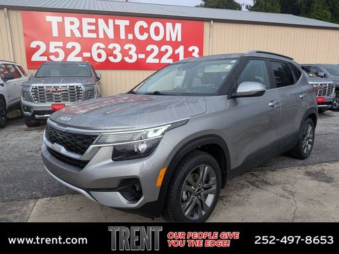 Used 2022 Kia Seltos S FWD image 1