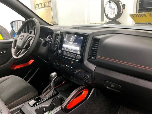 Used 2024 Nissan Frontier PRO-4X w/ Off-Road Protection Package image 14