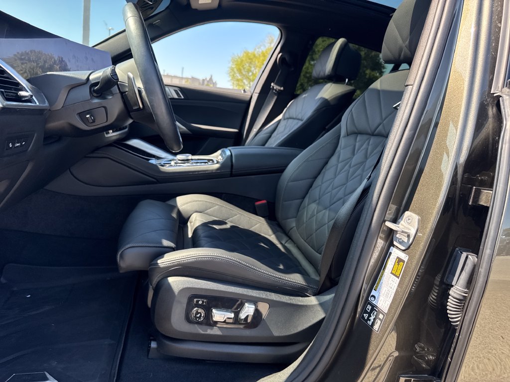 Used 2024 BMW X6 xDrive40i w/ Premium Package AWD/4WD image 20