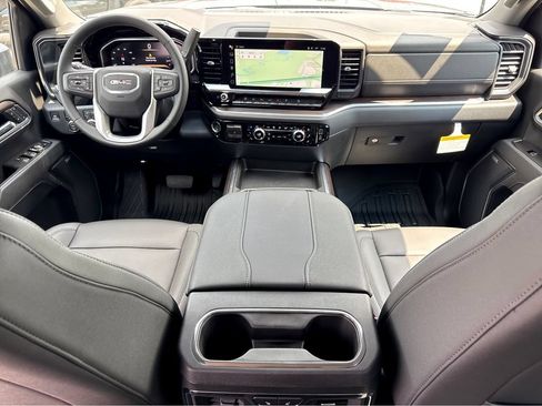 New 2026 GMC Sierra 2500 SLT AWD/4WD image 11