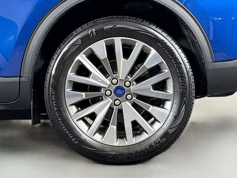 Used 2022 Ford Escape Titanium w/ Class II Trailer Tow Package AWD/4WD image 33