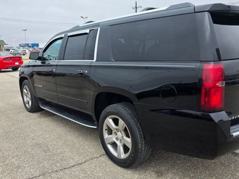 Used 2017 Chevrolet Suburban Premier AWD/4WD image 8