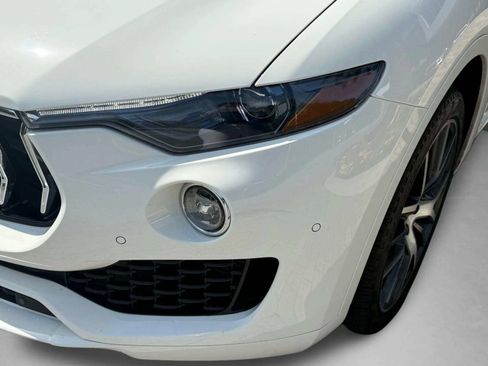 Certified 2023 Maserati Levante GT AWD/4WD image 43