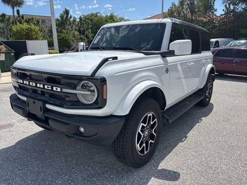 Used 2025 Ford Bronco Outer Banks image 5