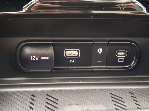 Certified 2025 Kia Sportage X-Line image 23