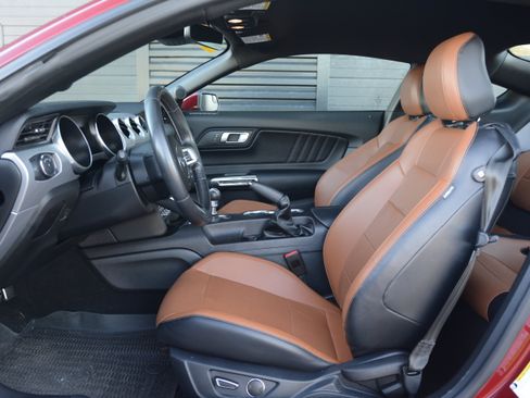 Used 2019 Ford Mustang Premium w/ Ford Safe & Smart Package RWD image 15