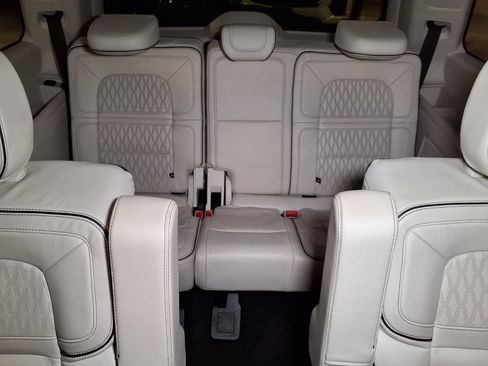 Used 2024 Lincoln Navigator Black Label AWD/4WD image 17