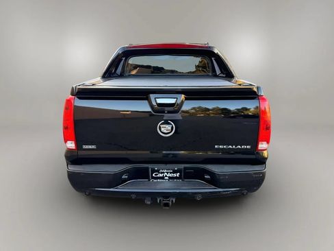 Used 2011 Cadillac Escalade EXT Premium AWD/4WD image 13