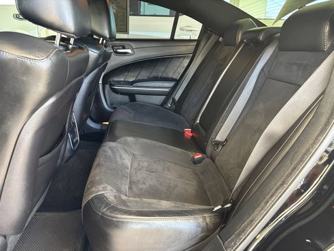 Used 2020 Dodge Charger Scat Pack w/ Plus Group RWD image 17
