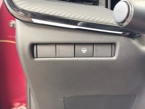 Used 2025 Nissan Kicks SR AWD/4WD image 38