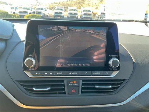 Used 2022 Nissan Altima 2.5 SV image 28