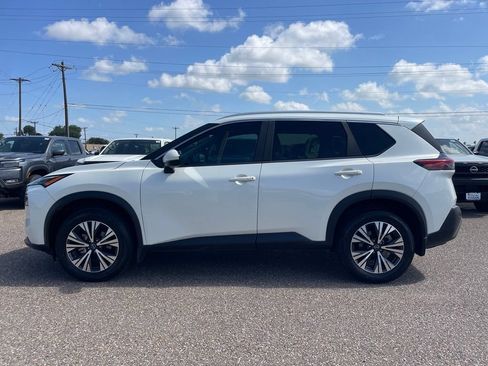 Certified 2023 Nissan Rogue SV w/ SV Premium Package FWD image 4