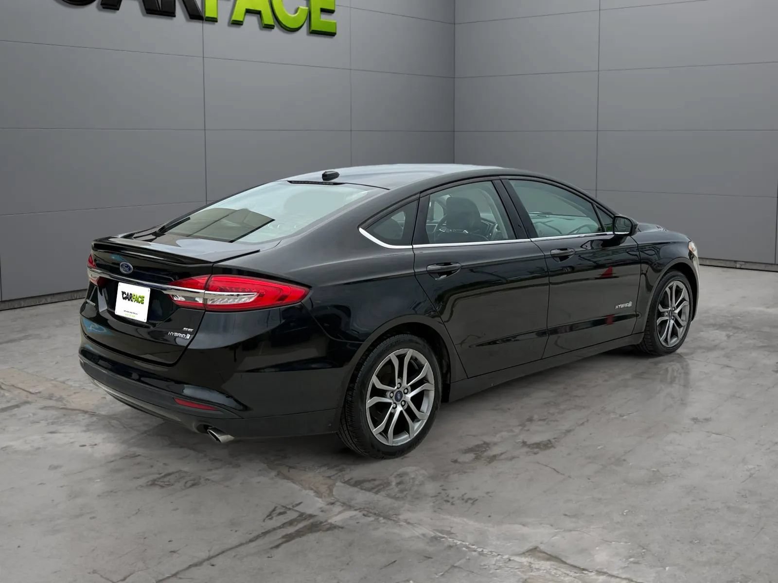 Used 2017 Ford Fusion SE w/ Equipment Group 601A FWD image 13