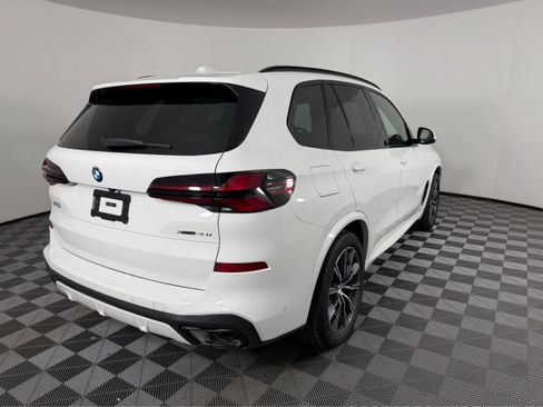 New 2026 BMW X5 xDrive40i w/ M Sport Package image 4