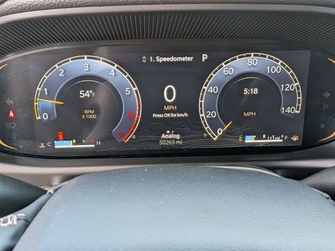 Used 2024 Jeep Wagoneer Series II w/ Flexible Seating Group image 16