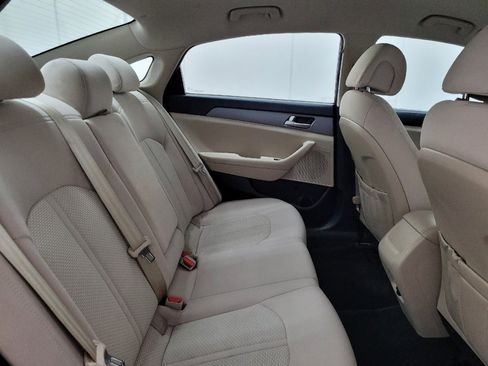 Used 2017 Hyundai Sonata SE FWD image 19