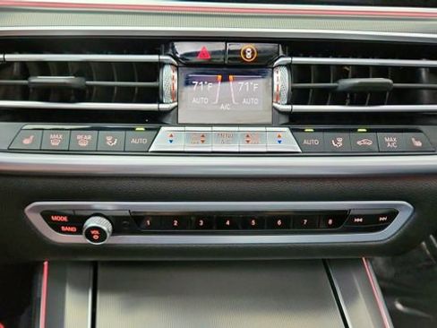 Used 2019 BMW X5 xDrive40i w/ Convenience Package image 49