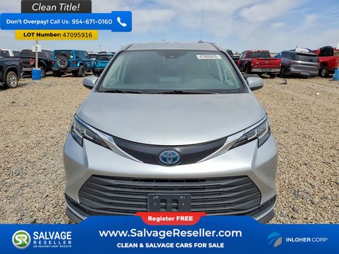 Used 2021 Toyota Sienna LE image 7