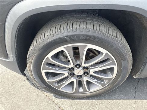Used 2020 GMC Acadia AT4 w/ Driver Alert Package II AWD/4WD image 33