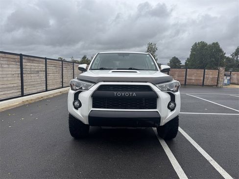 Used 2018 Toyota 4Runner TRD Pro image 5