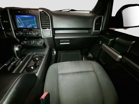 Certified 2019 Ford F150 XLT w/ Equipment Group 302A Luxury image 30