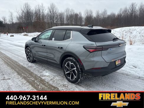 New 2026 Chevrolet Equinox EV LT image 7