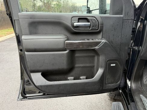 Used 2021 Chevrolet Silverado 2500 LTZ w/ LTZ Premium Package image 19