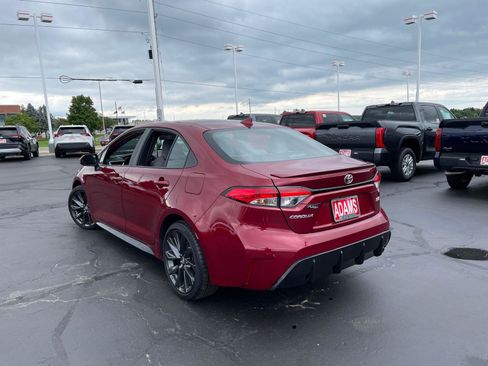 Certified 2025 Toyota Corolla SE image 6