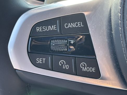 Used 2025 BMW X5 xDrive40i w/ M Sport Package AWD/4WD image 19
