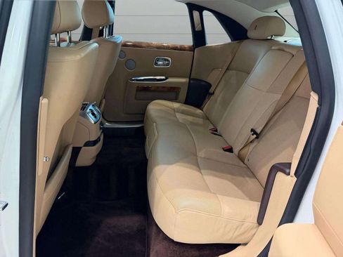 Used 2012 Rolls-Royce Ghost Base image 28