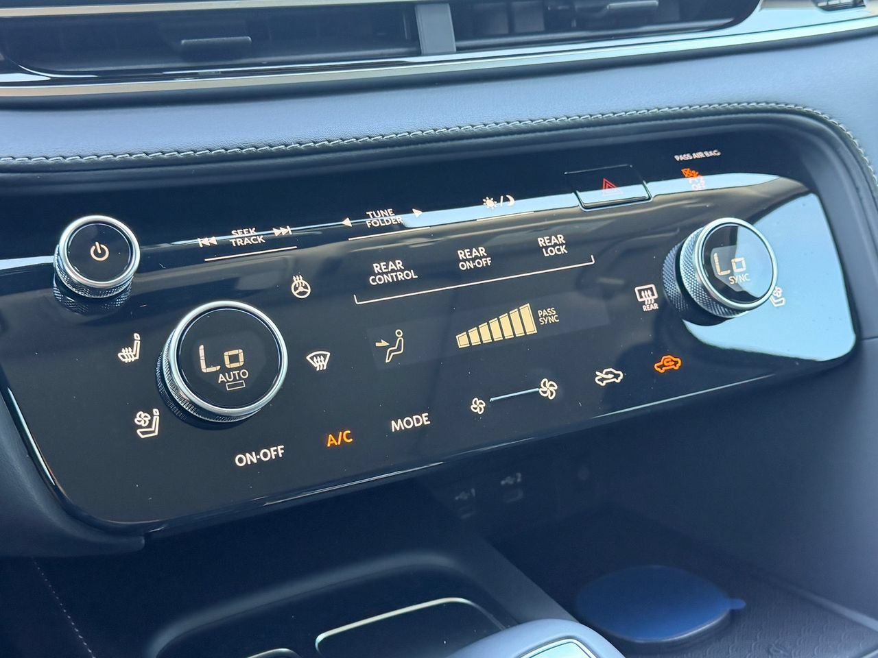 New 2027 INFINITI QX60 Luxe FWD image 25