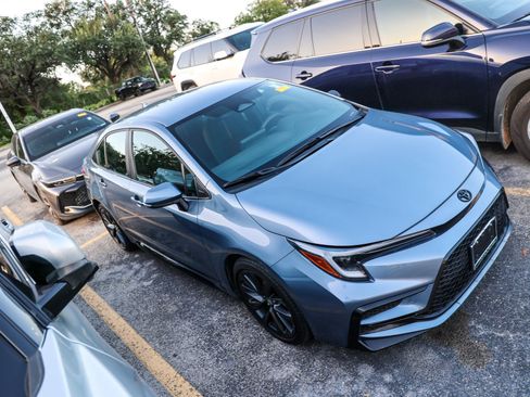 Used 2023 Toyota Corolla SE FWD image 7