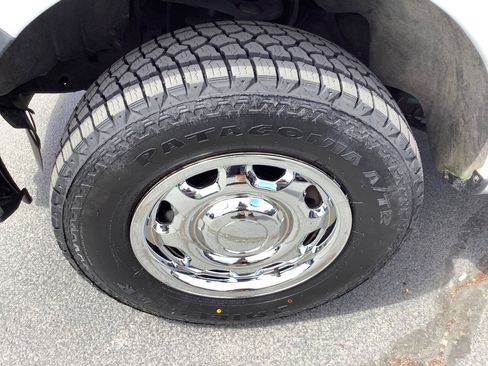 Used 2014 Ford F150 XL w/ Equipment Group 101A Mid AWD/4WD image 30